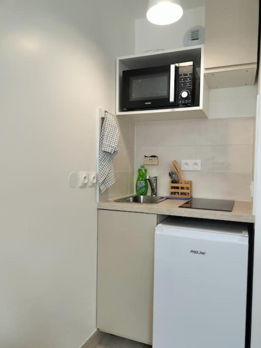 Studio Paris Sud A Cote Du Metro Apartman Villejuif Kültér fotó
